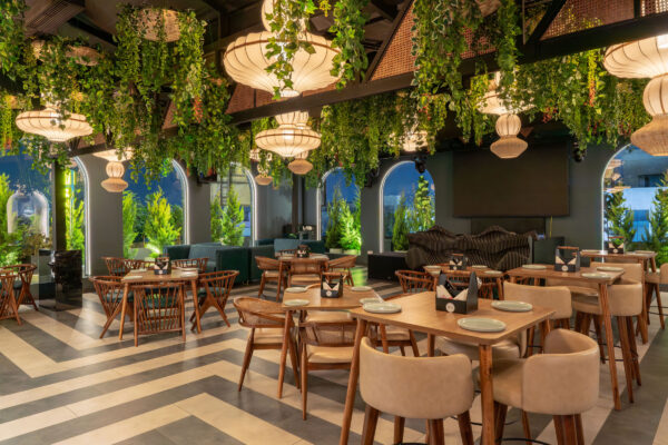 Main hall interior photography at BTS Pub Coimbatore