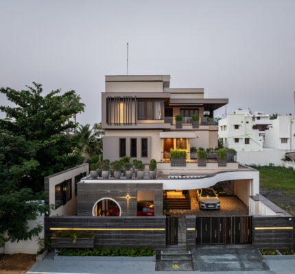 Aerial view of luxury residential property with landscaping — Dr. Subramaniam House, Namakkal